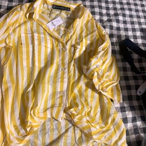 New York & co 3/4” yellow and white stripes blouse